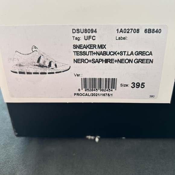 Versace Trigeca low top sneakers NWT 39.5 - Picture 10 of 12